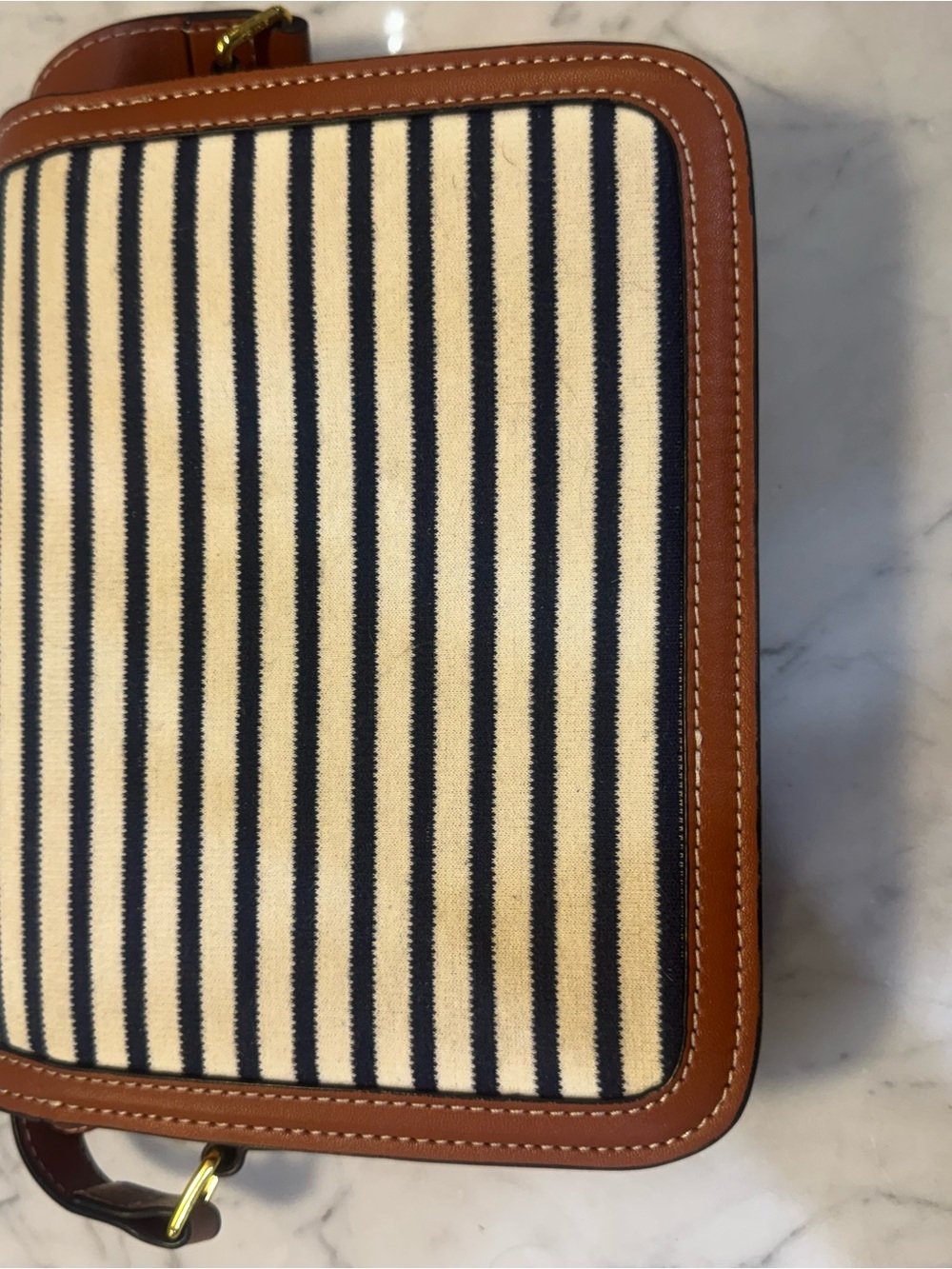 Perfect for the 4th! Triumphe bag - Picture 7 of 8